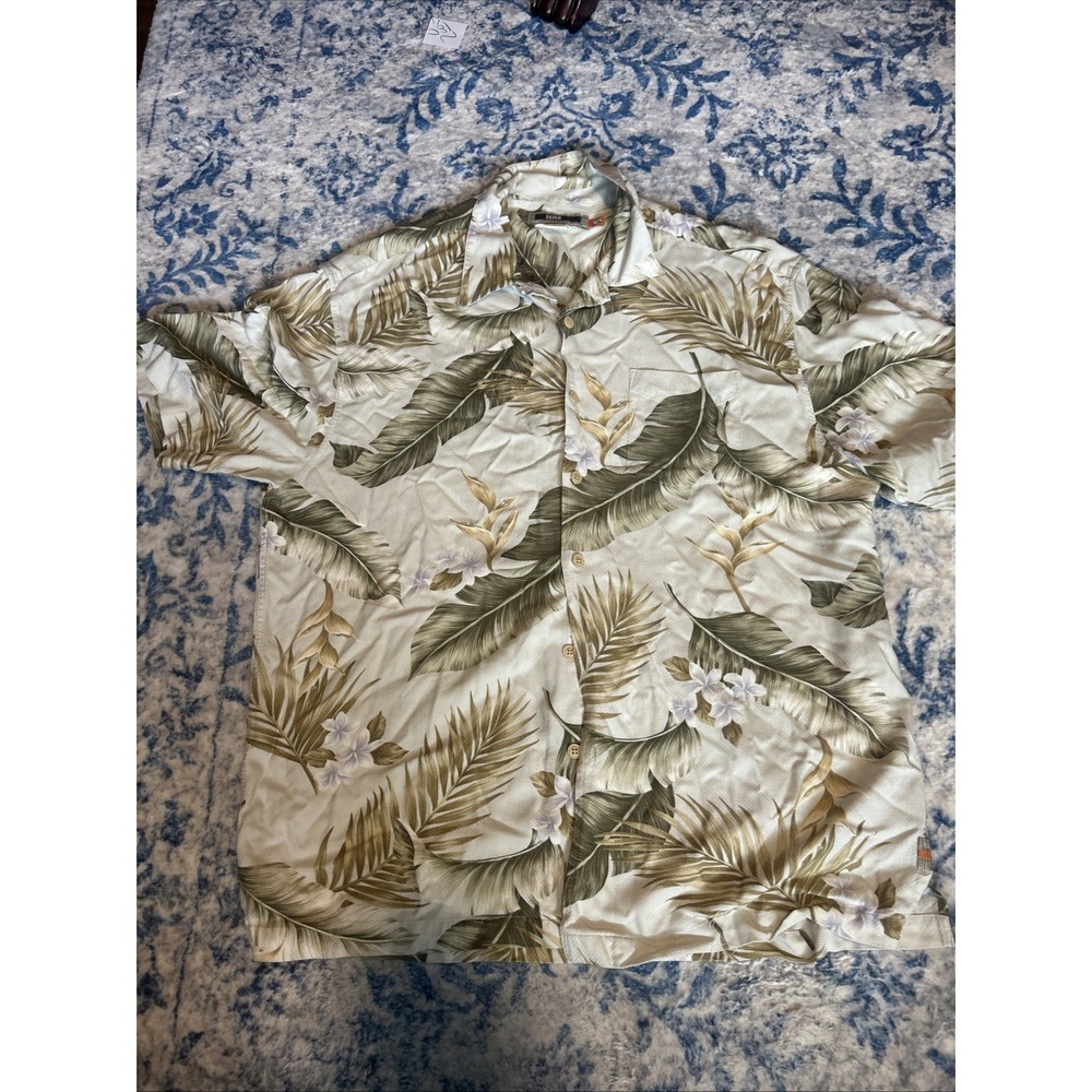 Quiksilver Silver Edition Hawaiian Men's XL Floral Surf Short Sleeve Shirt